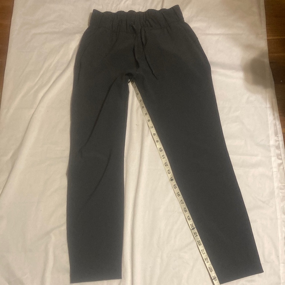Lululemon on the fly joggers J2-1